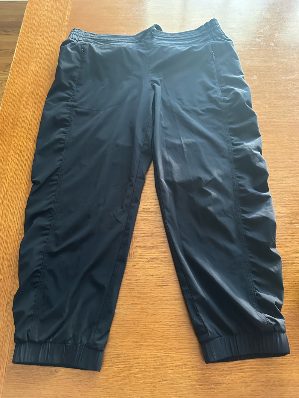 Athleta Black Women's Capris Active Pants